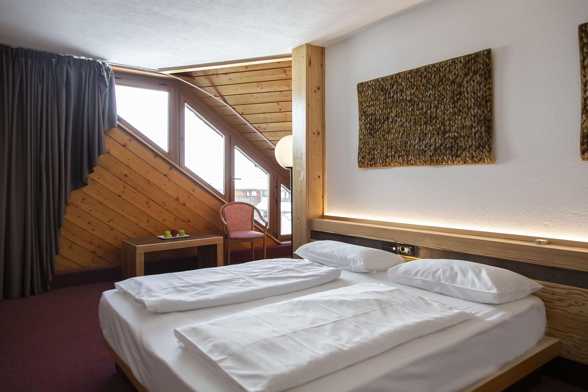 Blu Hotel Senales Zirm-Cristal มาโซคอร์โต ภายนอก รูปภาพ