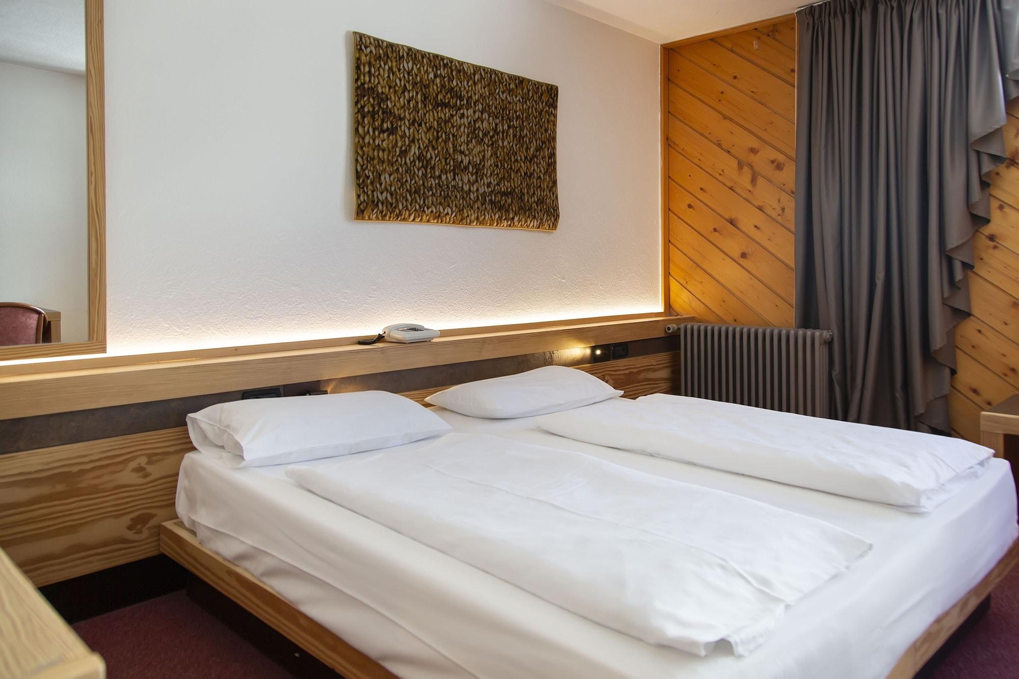 Blu Hotel Senales Zirm-Cristal มาโซคอร์โต ภายนอก รูปภาพ